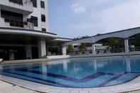 Kolam Renang SUNSET View Studio Apartment