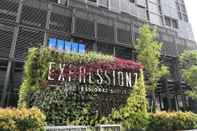 Bangunan Expressionz Professional Suites by iHost Homes 2