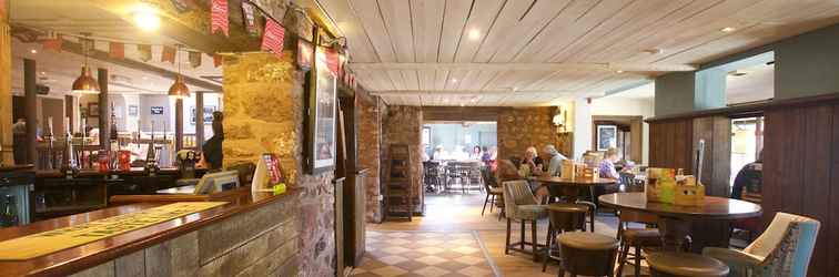 Lobby Waterloo Cross, Devon by Marston's Inns