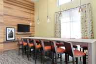 Quầy bar, cafe và phòng lounge Snoqualmie Inn by Hotel America