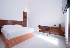 Others 4 Darmo Residence