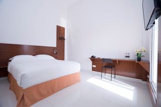 Others 4 Darmo Residence