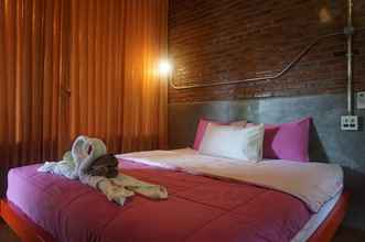 Kamar Tidur 4 Steelloft  Home Stay