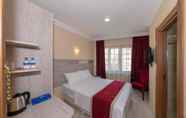 Bedroom 2 Hermes Park Hotel Sisli