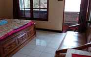 Kamar Tidur 7 Rori Homestay