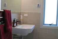 In-room Bathroom Karapiro Willows Luxury B & B