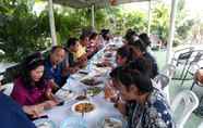 Restoran 7 Baan Klangsuan Bang Korbua