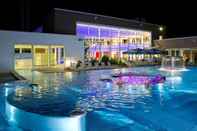 Swimming Pool Motel Drei König
