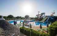 Swimming Pool 4 Trulli San Leonardo