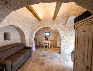 Lobby 2 Trulli San Leonardo