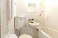 In-room Bathroom Smart Hotel Hakata 3