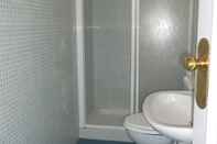 Toilet Kamar Penthouse 20-6