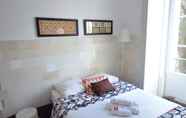 Kamar Tidur 6 The Color Guesthouse