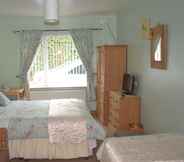 Bedroom 2 Ashfield Bed and Breakfast