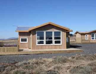 Exterior 2 Blue View Cabin 6A with Hot Tub