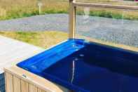 Fasilitas Hiburan Blue View cabin 4B with Hot Tub