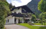 Exterior 2 Pension Almhof Baumgarten