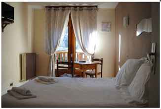 Bedroom 4 Au Logis de L' Arbizon