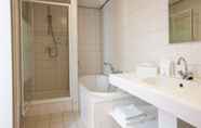 Toilet Kamar 7 Hotel de Oringer Marke & Stee by Flow