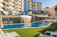 Swimming Pool Hotel New Folias