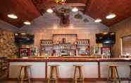 Bar, Kafe, dan Lounge 2 Pine Ridge Dude Ranch