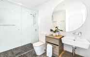 In-room Bathroom 3 Qube Broadbeach