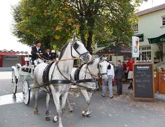 Exterior 2 Hotel und Gasthaus zum Eichenkranz