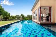 Kolam Renang Stunning Luxury Golf and Pool Villas