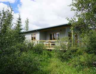 Bên ngoài 2 Miðdalskot Cottages