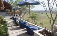 Kolam Renang 2 Beach Balcony Ocean View Villa