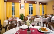 Restaurant 4 Interpass Golf Playa Country Club