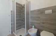 In-room Bathroom 6 Le Casette di Elie