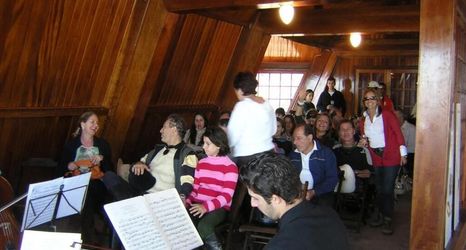 로비 2 Forest Pine Inn