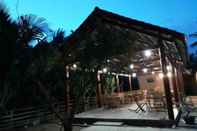 Luar Bangunan Coconut Homestay