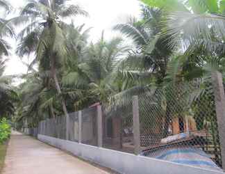 Luar Bangunan 2 Coconut Homestay