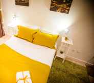 Kamar Tidur 6 Historical Porto Studios by Porto City Hosts