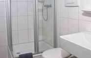 In-room Bathroom 7 Hotel Wanner am Stadtpark