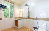 In-room Bathroom 4 Villa Bright Star