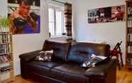 Ruang Umum 7 Charming Cosy Coach House in Fishponds, Bristol