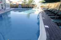 Swimming Pool Hotel Fortuna