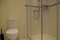 In-room Bathroom Bright 1 Bed Flat in West Hampstead With Balcony