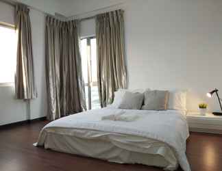 Bedroom 2 Plaza Manjalara with 2 bedrooms