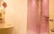 Toilet Kamar 2 Hotel An Der Linah