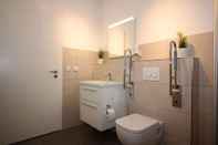 In-room Bathroom Wohnen am Yachthafen W48