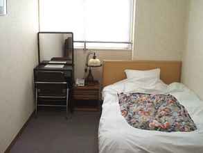 Kamar Tidur 4 Hotel Tomioka-ya