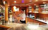 Quầy bar, cafe và phòng lounge 7 Louis Hotels
