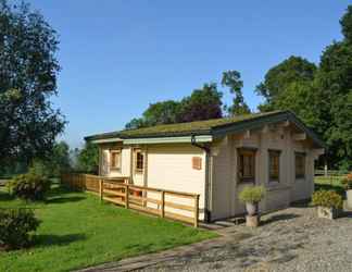 Exterior 2 Stable Lodge