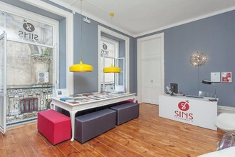 Lobi 4 5 Sins Chiado Hostel