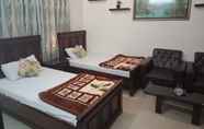 Kamar Tidur 3 Al-Raheem Guest House