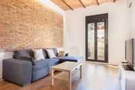 Common Space Akira Flats Urgell Apartment